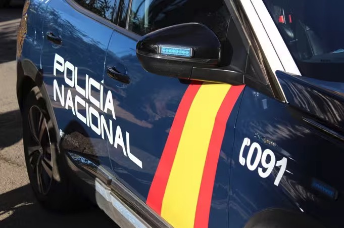 Detenido un hombre de 61 años por intentar estrangular a su pareja de 29 años en un descampado