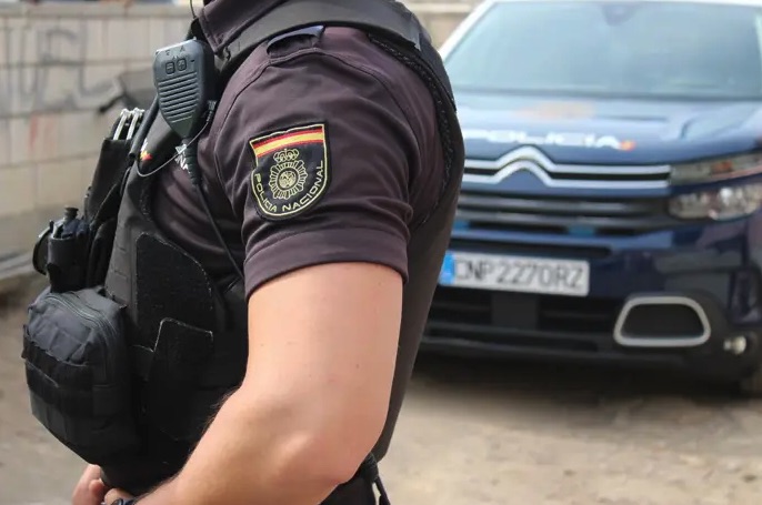 Tres detenidos por una reyerta en la avenida del Puerto de València