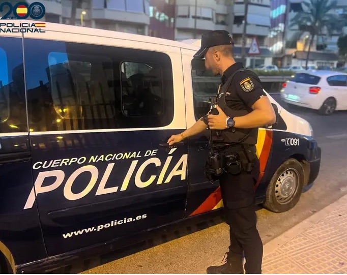 Detenido un hombre por un delito de robo con fuerza en un local de Ibiza