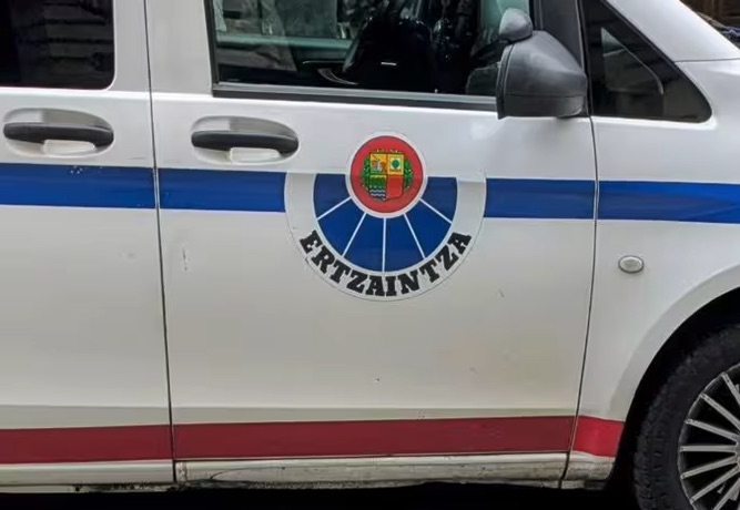 Detenido un menor en Bilbao tras arrancar una cadena de oro a una viandante gracias a la intervención ciudadana