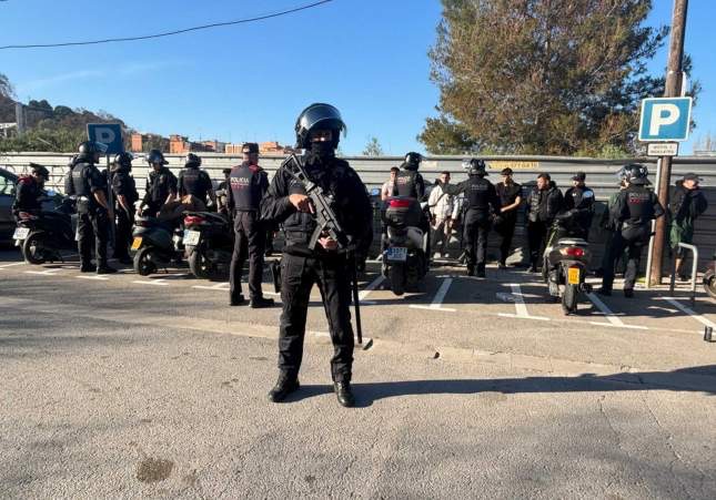 El macrooperativo policial 'Plan Kanpai' en Barcelona se salda con 83 detenidos, 54 por extranjería