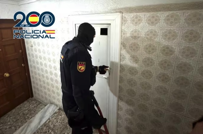 Detenido un hombre en Elche por robar en coches aparcados para cambiar el botín por droga