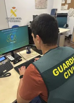 La Guardia Civil detiene a dos experimentados delincuentes por el robo de joyas en un domicilio de Aledo