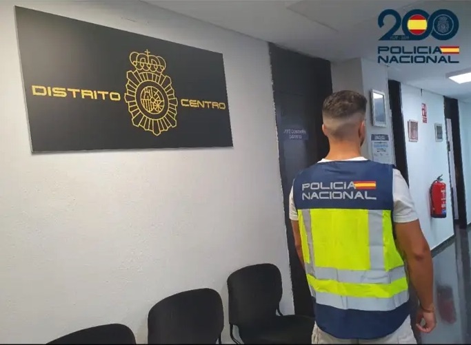 Detenidos dos hombres en Palma por agredir brutalmente a otro con muletas y amenazarlo de muerte