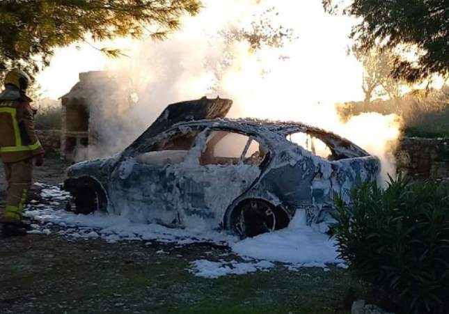 Desarticulada una banda por asaltar comercios con cuchillos y quemar los coches de huida en Lleida y Tarragona