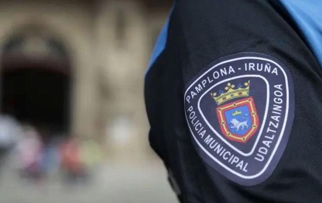 Detenido un hombre por provocar un incendio en un local de Azpilagaña (Pamplona) que se salda con un herido