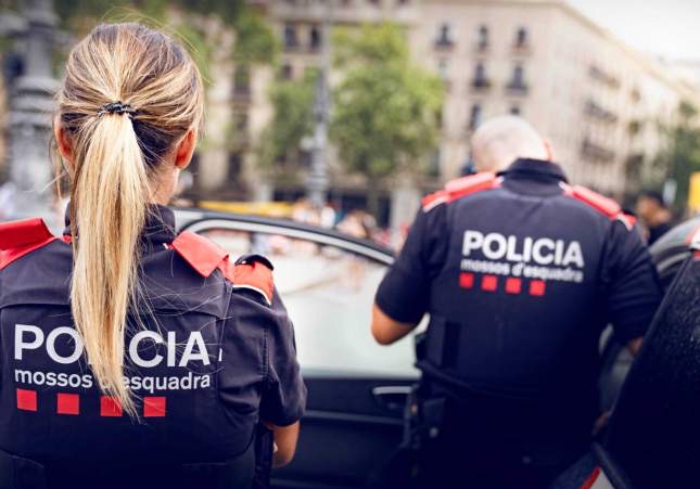 Un niño de 12 años frustra el secuestro de su hermano de 2 años en un parque de Sant Andreu