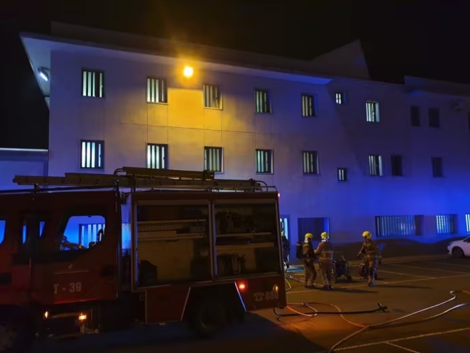 Motín en el centro de menores de Juslibol (Zaragoza) deja nueve policías heridos