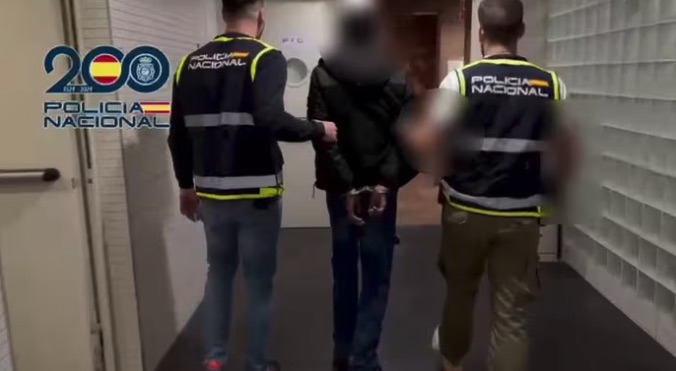 Detenido en Alicante un hombre que utilizaba un inhibidor de frecuencia para robar en vehículos