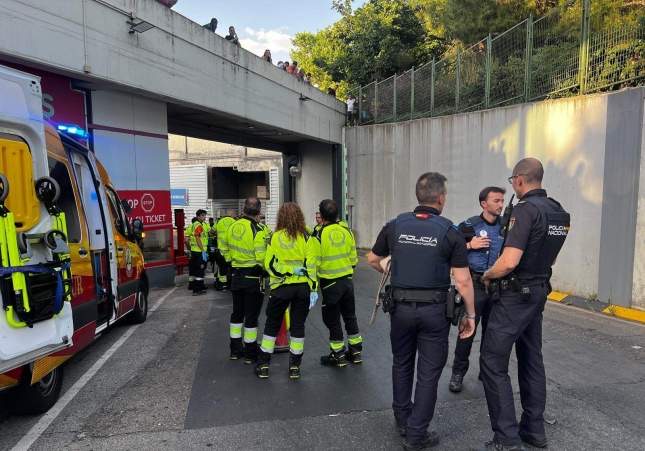 Herida grave una mujer tras ser empujada al vacío desde siete metros por un desconocido en la estación de Méndez Álvaro