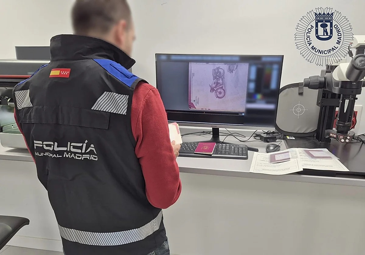 Investigan a una mafia que vendía pasaportes y DNI falsos a menores para entrar en discotecas de Madrid