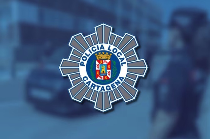 La Policía Local de Cartagena detiene a un hombre que opuso gran resistencia tras ser sorprendido robando en una casa