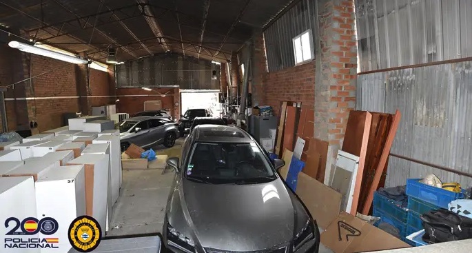 Detenido en Sant Adrià de Besòs un hombre por presunto tráfico de vehículos robados de alta gama