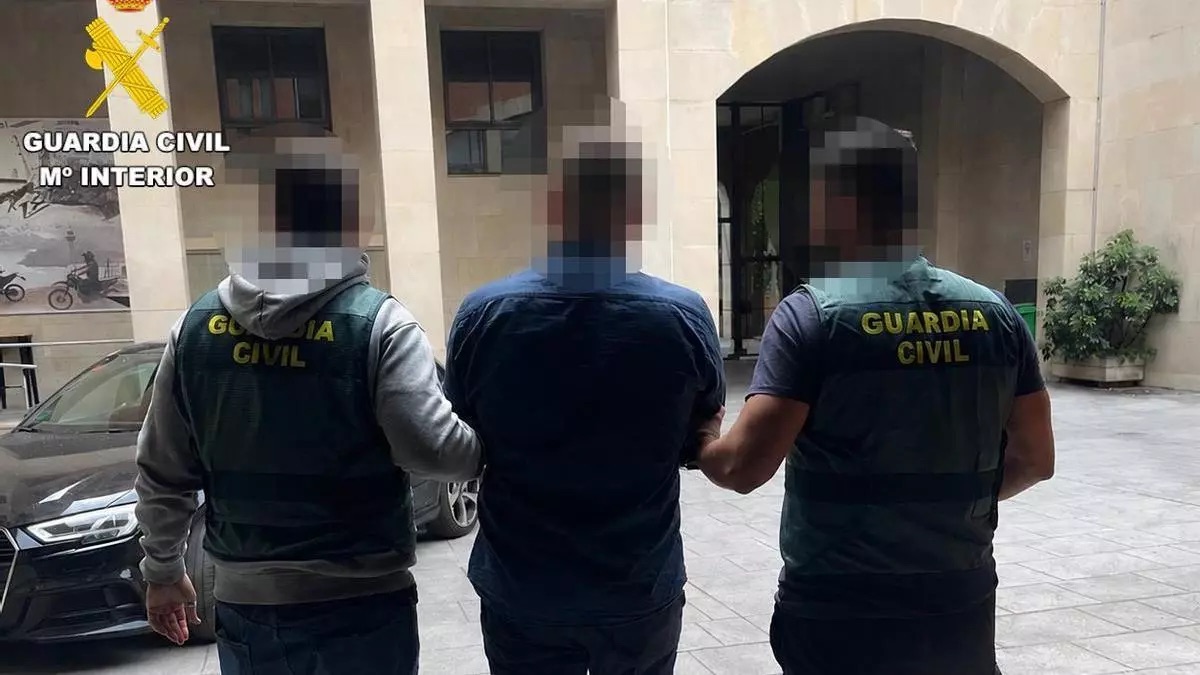 Detenido uno de los fugitivos más peligrosos buscados por la justicia francesa tras un crimen mortal en París