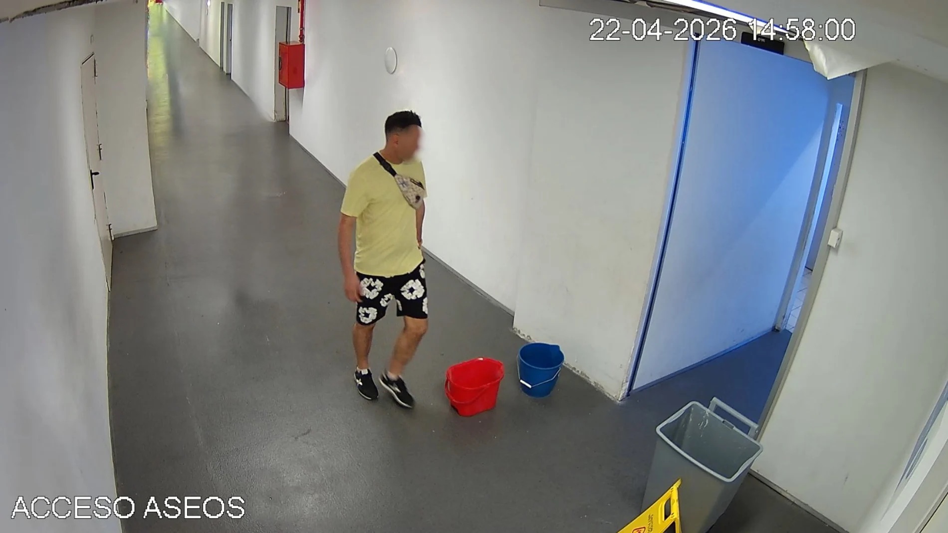 Detenido un hombre por atracar en los lavabos de un centro comercial de Barcelona