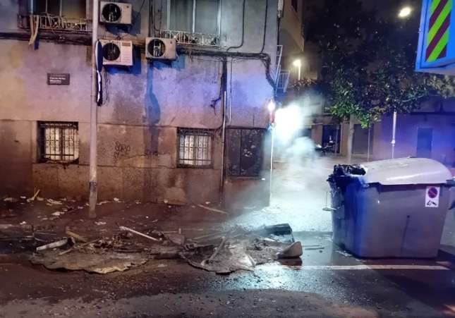 Detenido el presunto pirómano que provocó varios incendios y desalojos en Esplugues de Llobregat