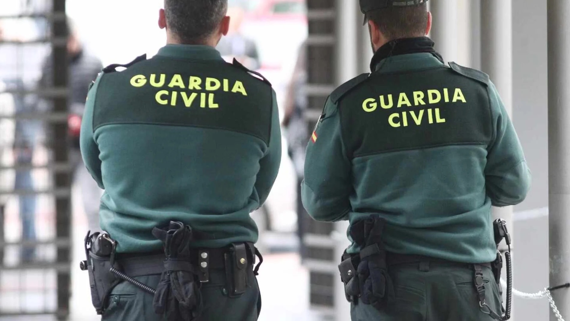 Detenido en Roquetas un peligroso fugitivo con 250 antecedentes tras intentar matar a un guardia civil atropellándolo