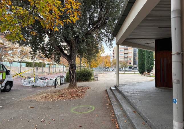 Hombre armado con una sierra, herido de un disparo al intentar atacar a policías en Girona