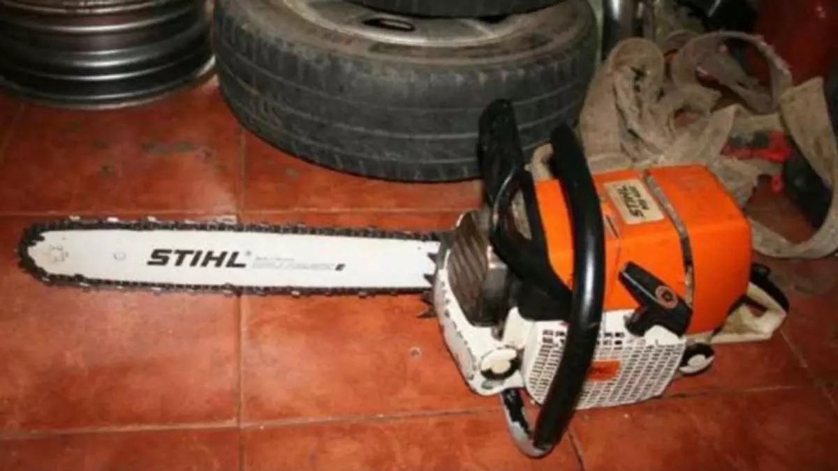 Piden 8 años de cárcel para un hombre acusado de intentar matar a su cuñado con una motosierra por una disputa herencia