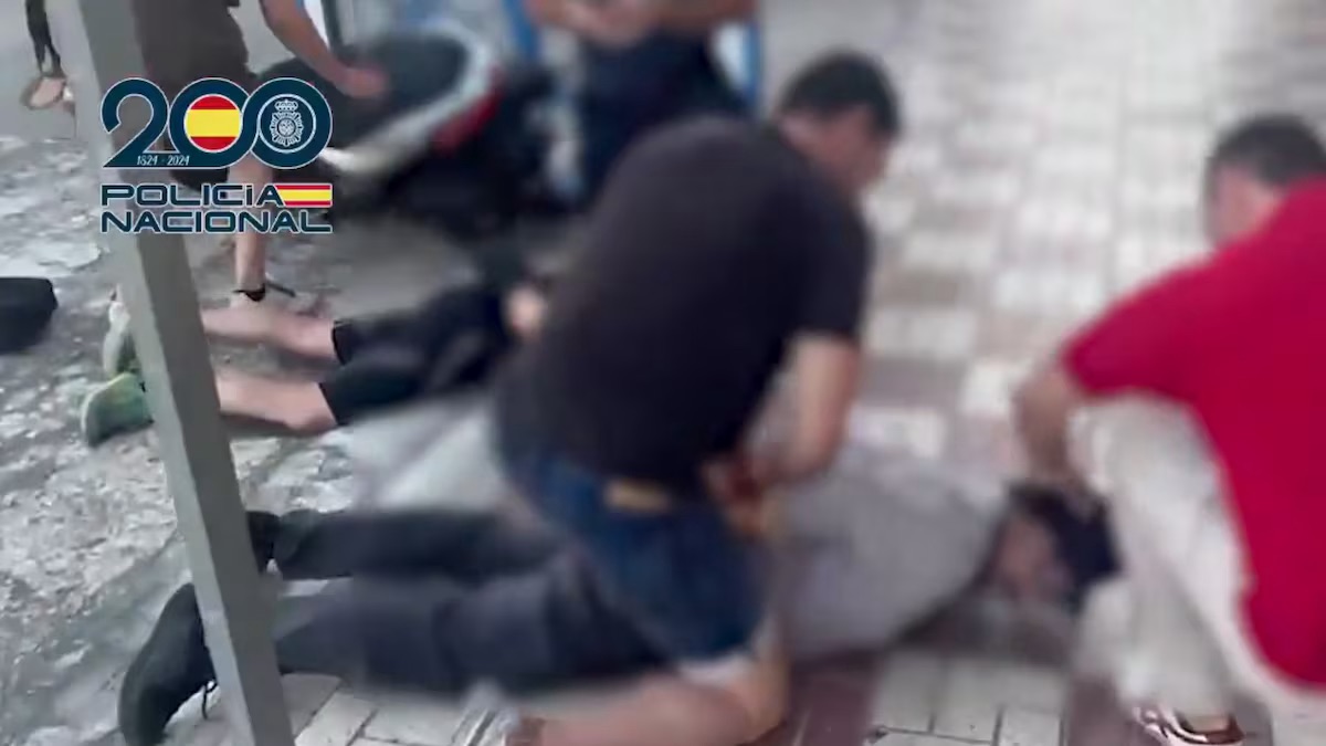 Frustrado un atraco a un banco en Málaga con pistolas falsas y una granada: tres detenidos