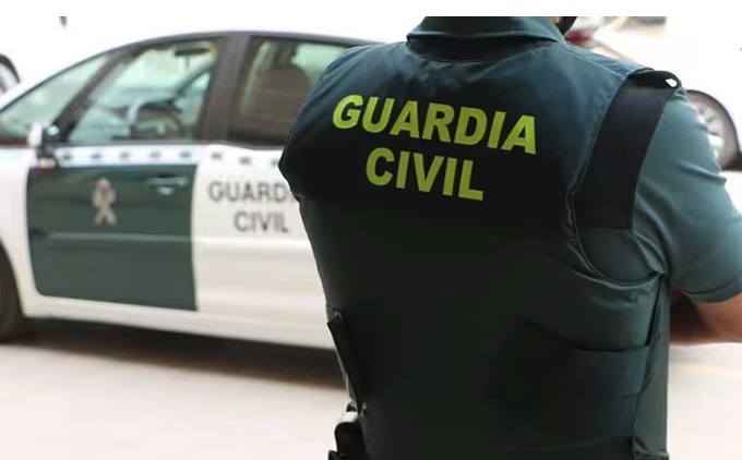 Investigan a un hombre por tres hurtos en empresas de Cuntis y Moraña (Galicia)