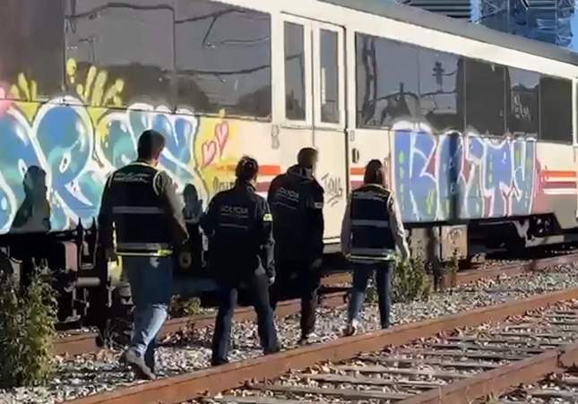 Mossos y Policía Nacional detienen 20 grafiteros por daños superiores a 550.000 euros en trenes de Catalunya
