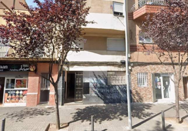 Buscan al autor de un disparo fallido contra un hombre en una calle de Badalona