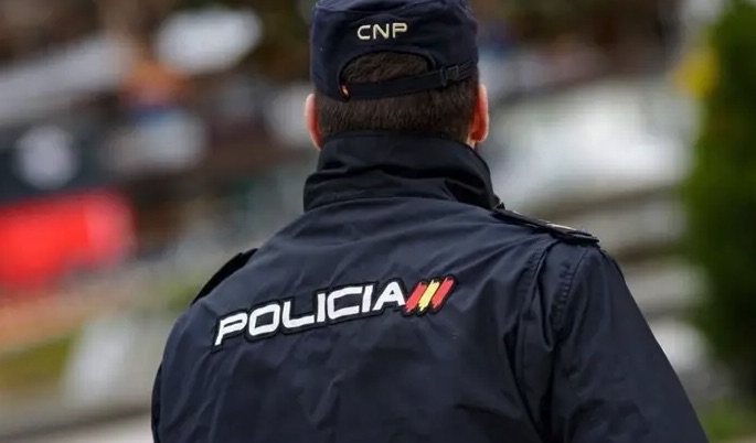 Cinco detenidos y un joven en estado crítico tras una reyerta multitudinaria en pleno centro de Cáceres