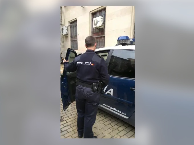 A prisión tras golpear y dejar inconsciente a un anciano para robarle en Andújar