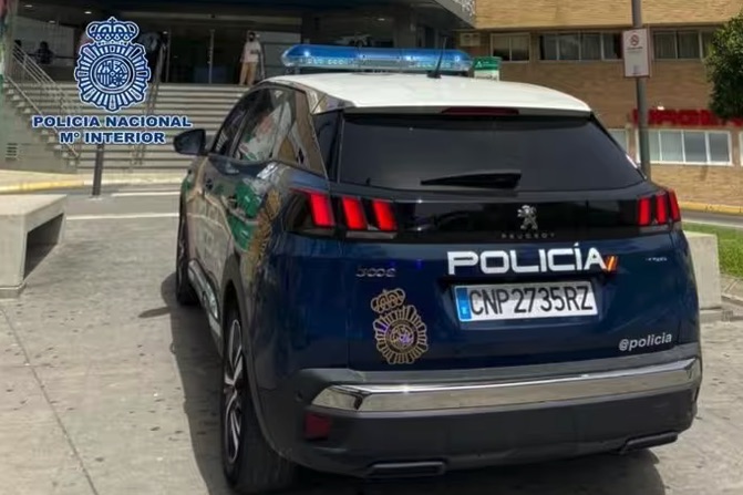 Detenida en Zaragoza una asistenta del hogar acusada de robar más de 40.000 euros en joyas y dinero a tres familias