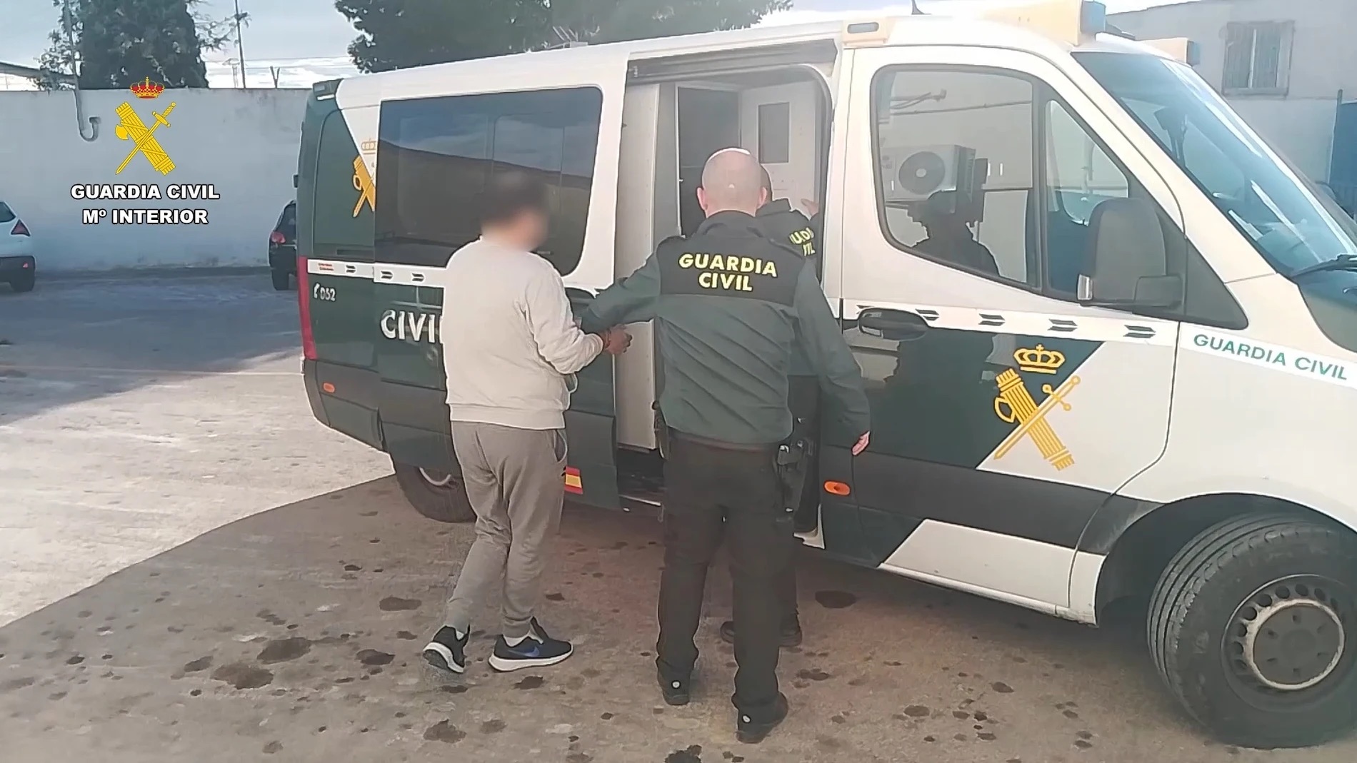 Detenido un hombre de 46 años por forzar seis vehículos en Plasencia para robar sus baterías
