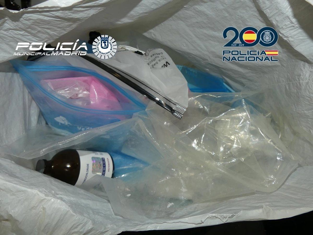 Detenidos cuatro presuntos vendedores de droga en Villa de Vallecas (Madrid)