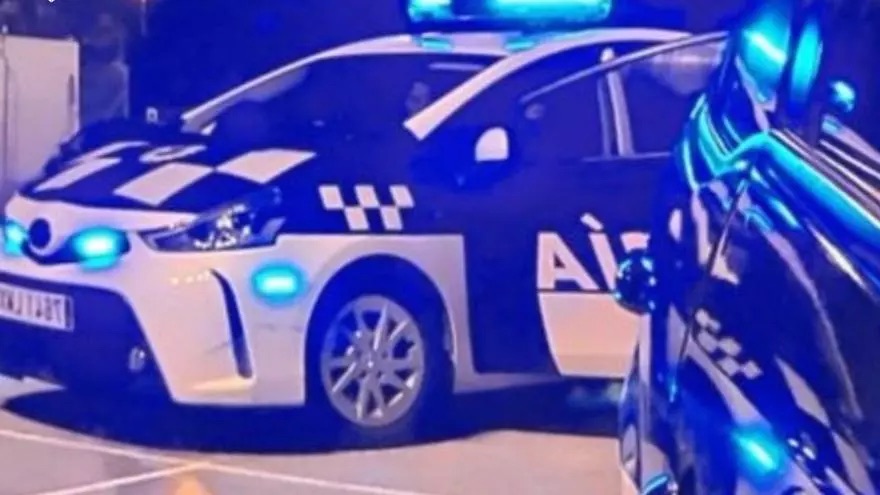 Tres detenidos por arrancar cableado eléctrico de un centro comercial en Murcia