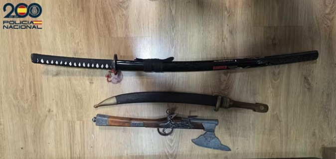 Detenidos en Palma por extorsionar a una pareja para echarles de su piso amenazándolos con una catana