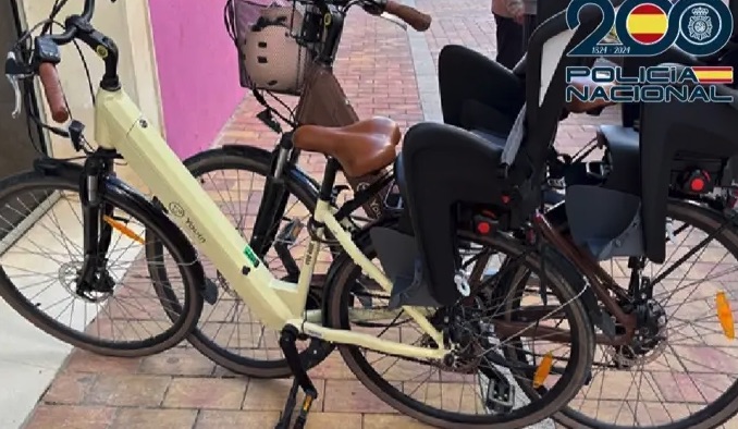 Detenido un hombre en Estepona por robar bicicletas y patinetes en el garaje de su comunidad para venderlos online