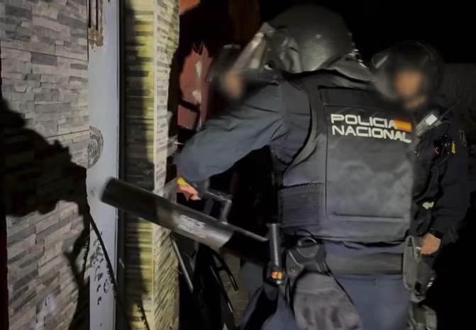 Una macrooperación antidroga en Almería se salda con once detenidos y el derribo de seis narcopisos