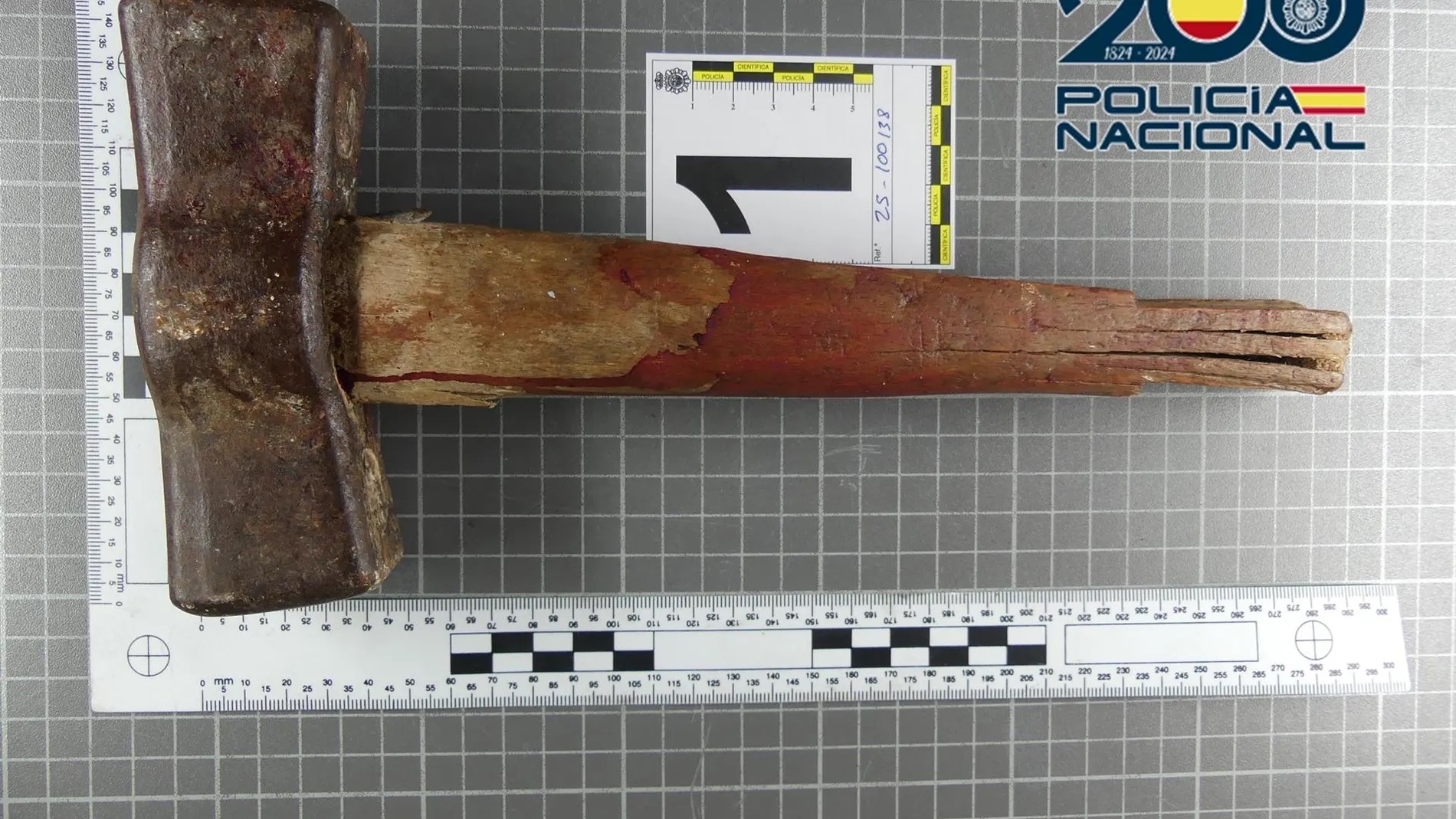 Detenido en Lanzarote un joven por matar a su padre a martillazos alegando una agresión sexual falsa