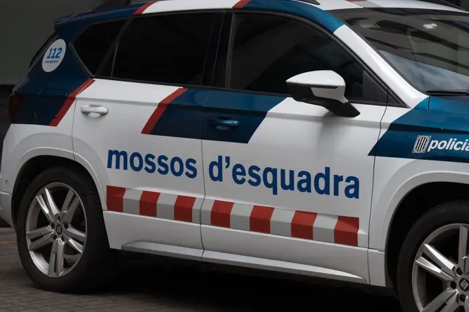 Detenido un hombre de 32 años por dos robos con fuerza en una gasolinera y un restaurante en Figueres