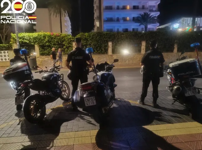 Detenido un trabajador en Playa de Palma por fracturar el cráneo a un joven de un puñetazo