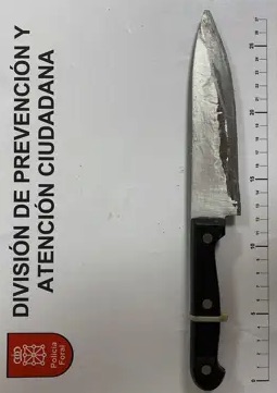 Detenido en el barrio pamplonés de Mendillorri un joven ebrio por amenazar a los viandantes con un cuchillo