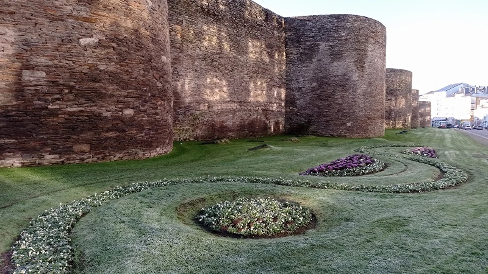 Identifican a un hombre en Lugo tras perseguir y agredir a una mujer en plena calle