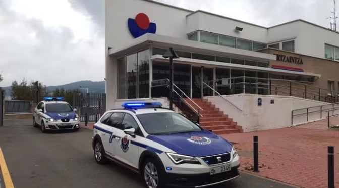 Detenido en Muskiz un hombre de 47 años por robar joyas en una vivienda de Abanto-Zierbena