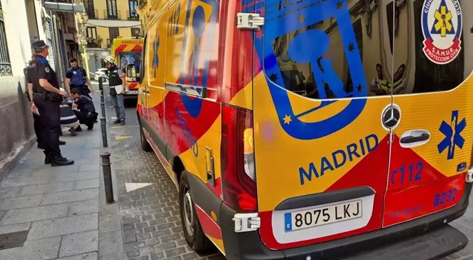 Una reyerta en Carabanchel deja un herido grave por arma blanca y otro leve por contusión en la cabeza