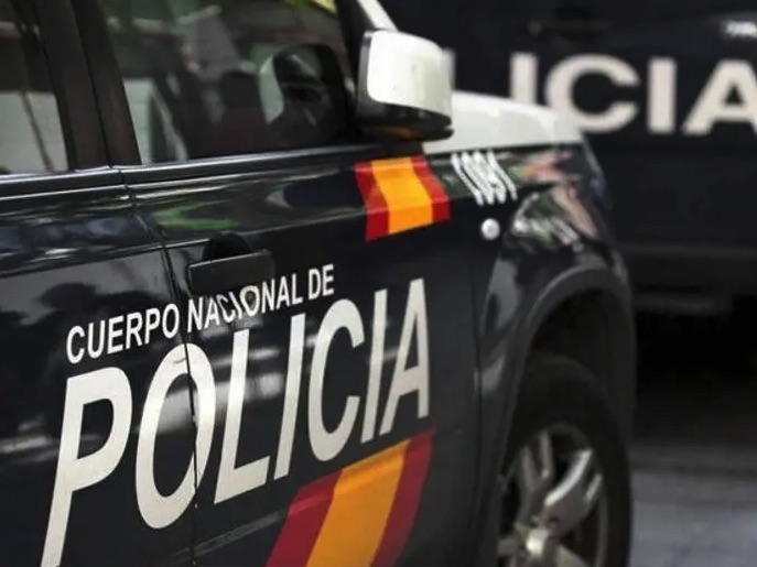 Detenido en Mislata por apuñalar a dos hombres que mediaron en sus discusiones con una mujer