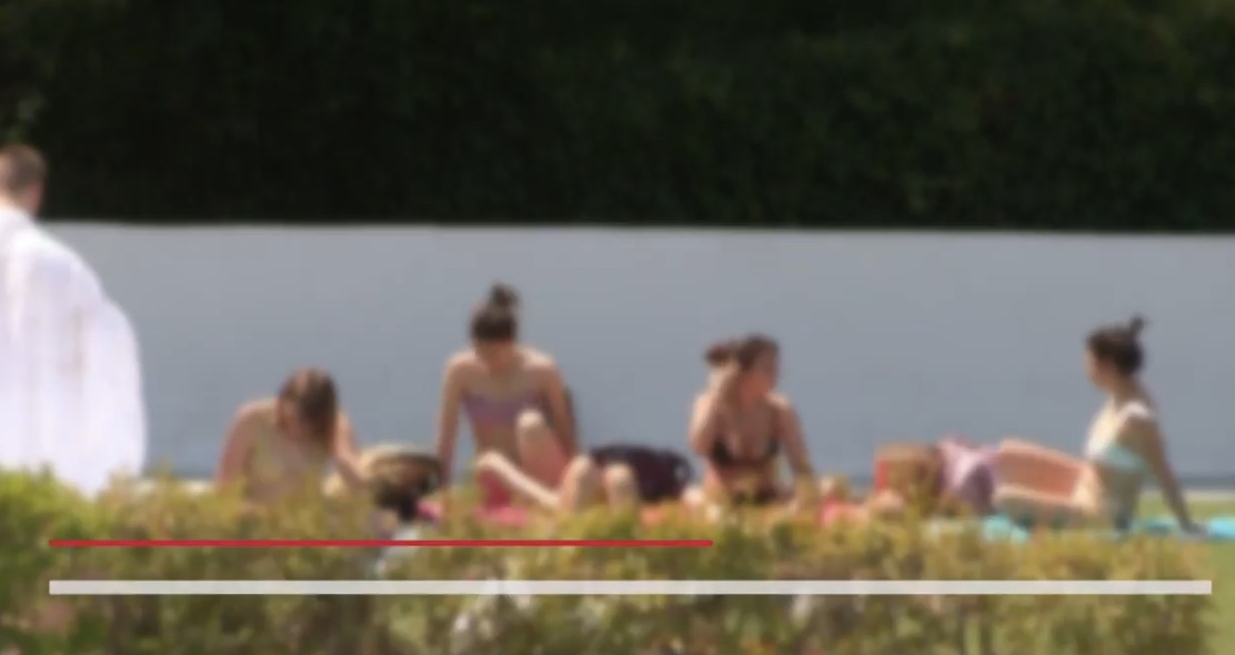 Detenido un menor de 14 años por una agresión sexual a tres niñas en una piscina municipal de Vallecas