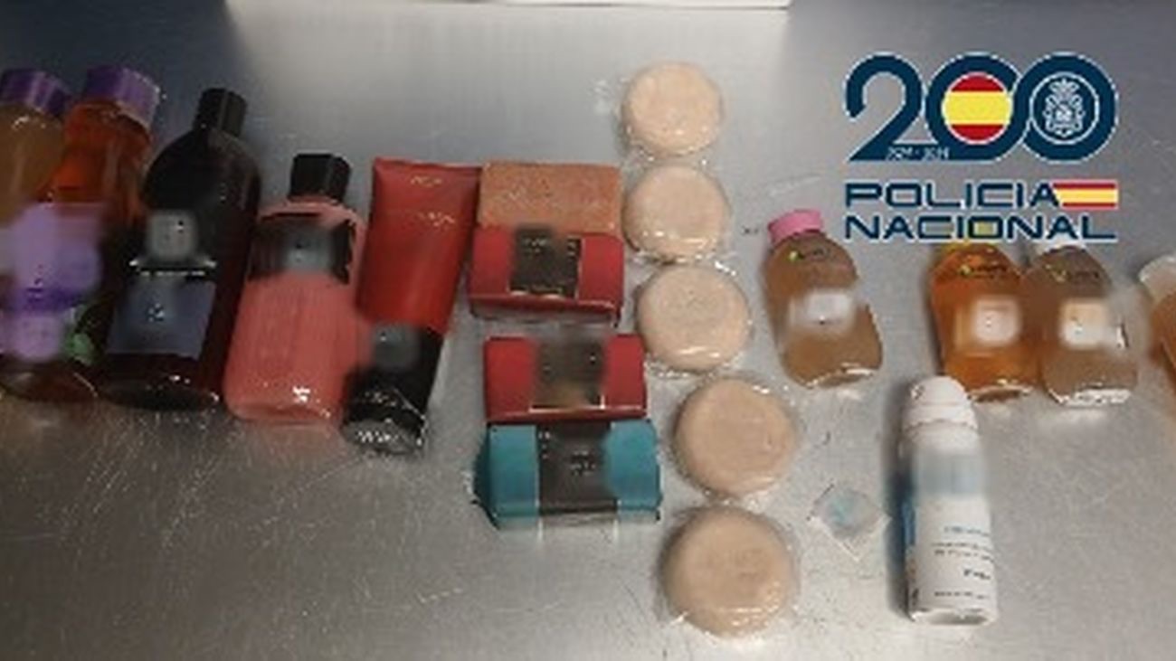 orprendentes métodos para ocultar droga interceptados en el aeropuerto de Barajas