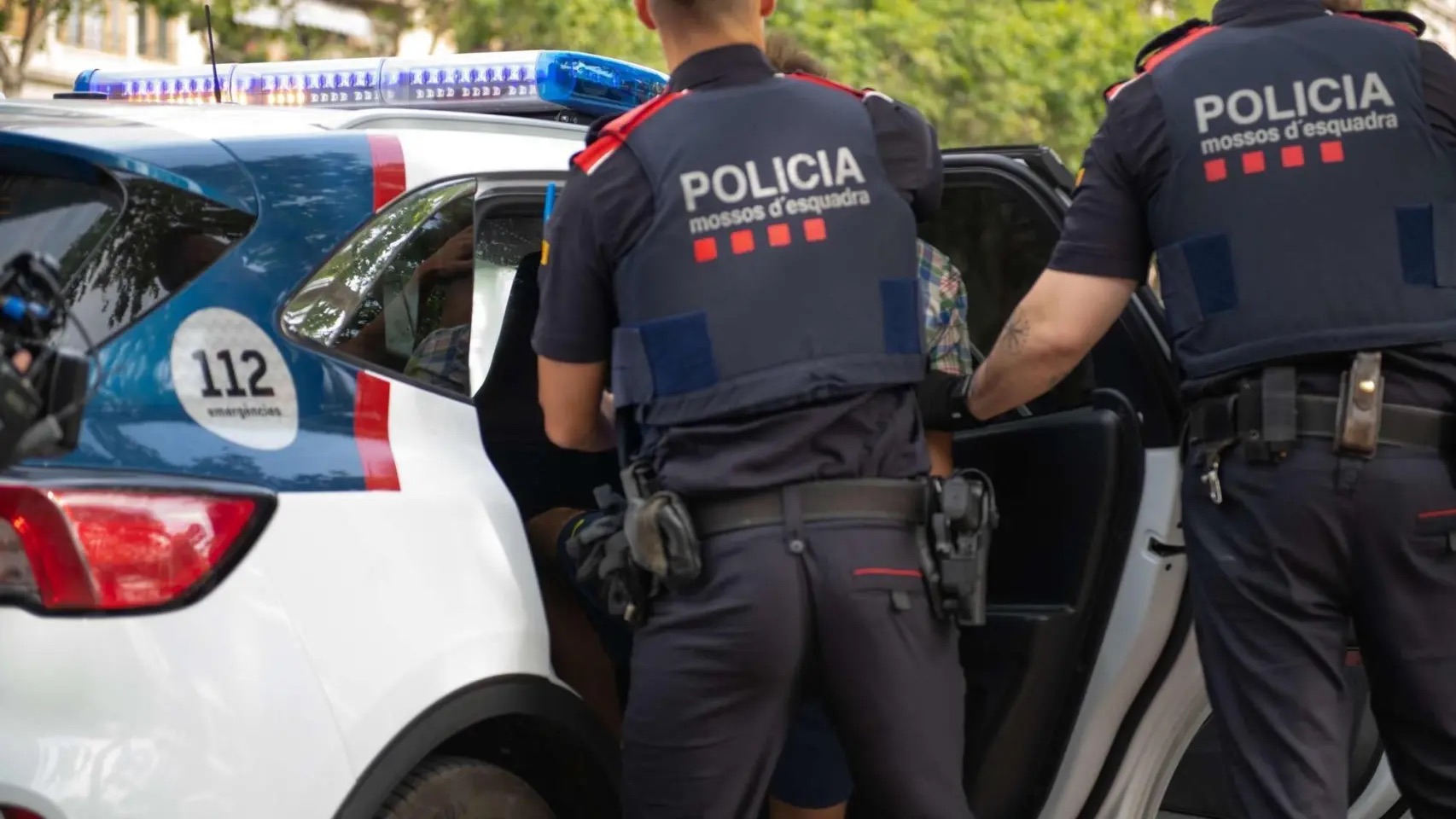Detenidos tres jóvenes en Caldes de Montbui por extorsionar a adolescentes con marihuana