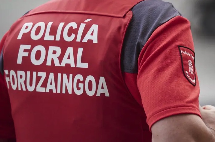 Dos detenidos y cinco heridos en un nuevo episodio violento con incendio en la antigua ikastola Jaso de Pamplona