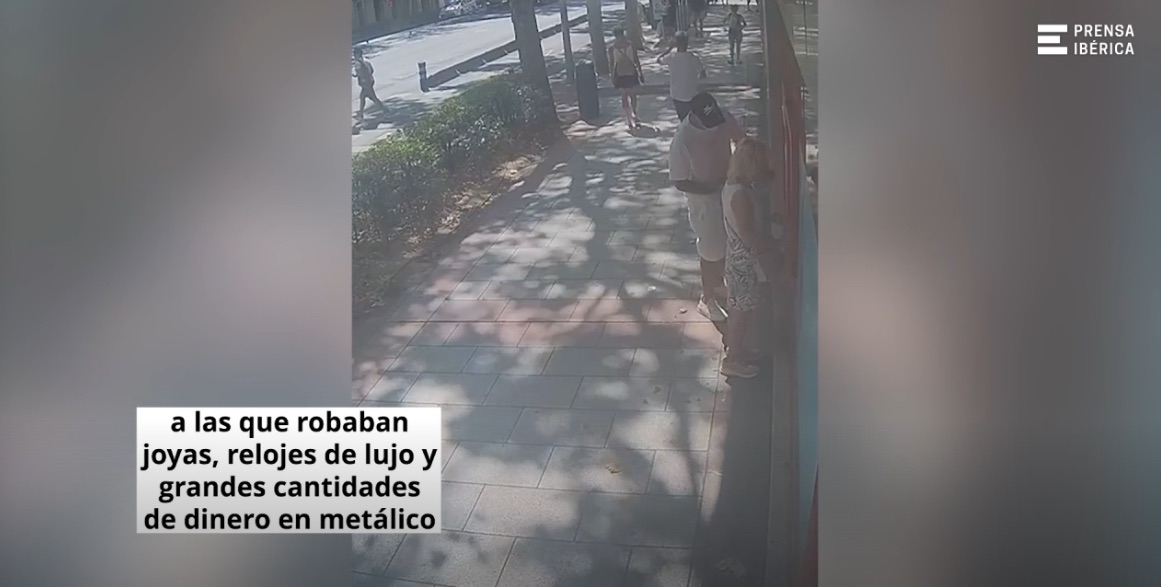 Así actúa el clan del "abrazo cariñoso": el método para asaltar a personas mayores