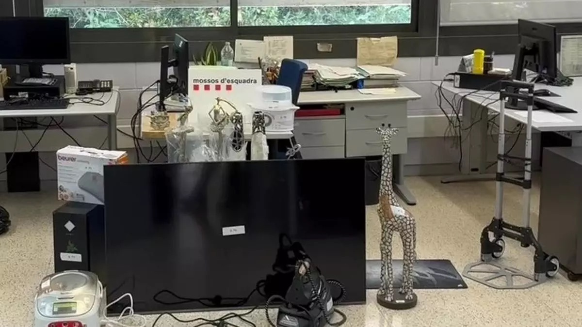 Detenida en Barcelona una cuidadora acusada de estafar 400.000 euros a un anciano dependiente